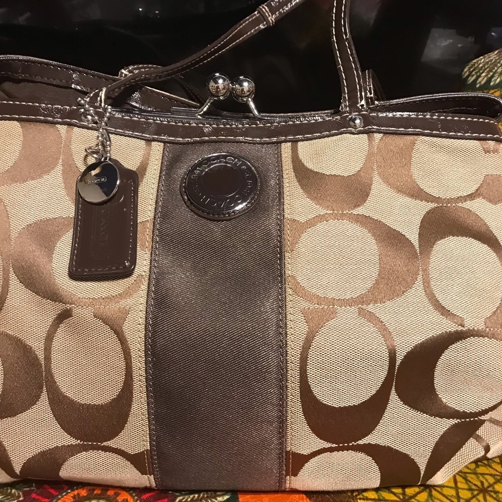 Coach Bag - Picture 2 of 6